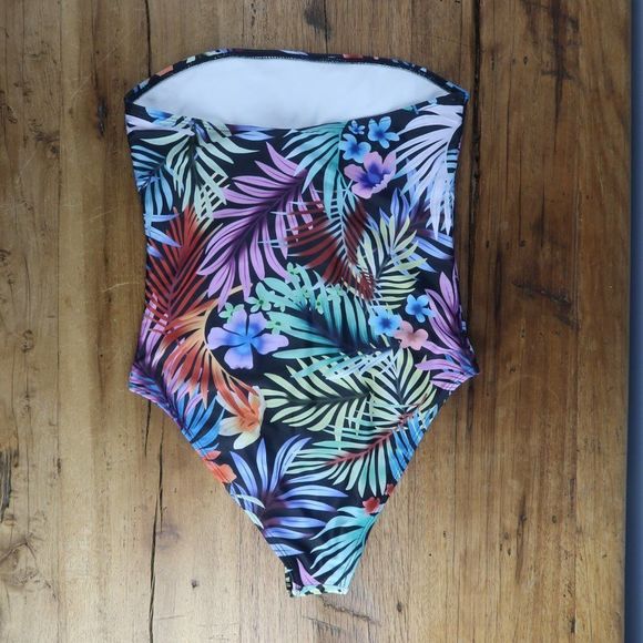 SHEIN TROPICAL FLORAL BANDEAU ONE PIECE CHEEKY SWIMSUIT SIZE MEDIUM - Picture 2 of 5